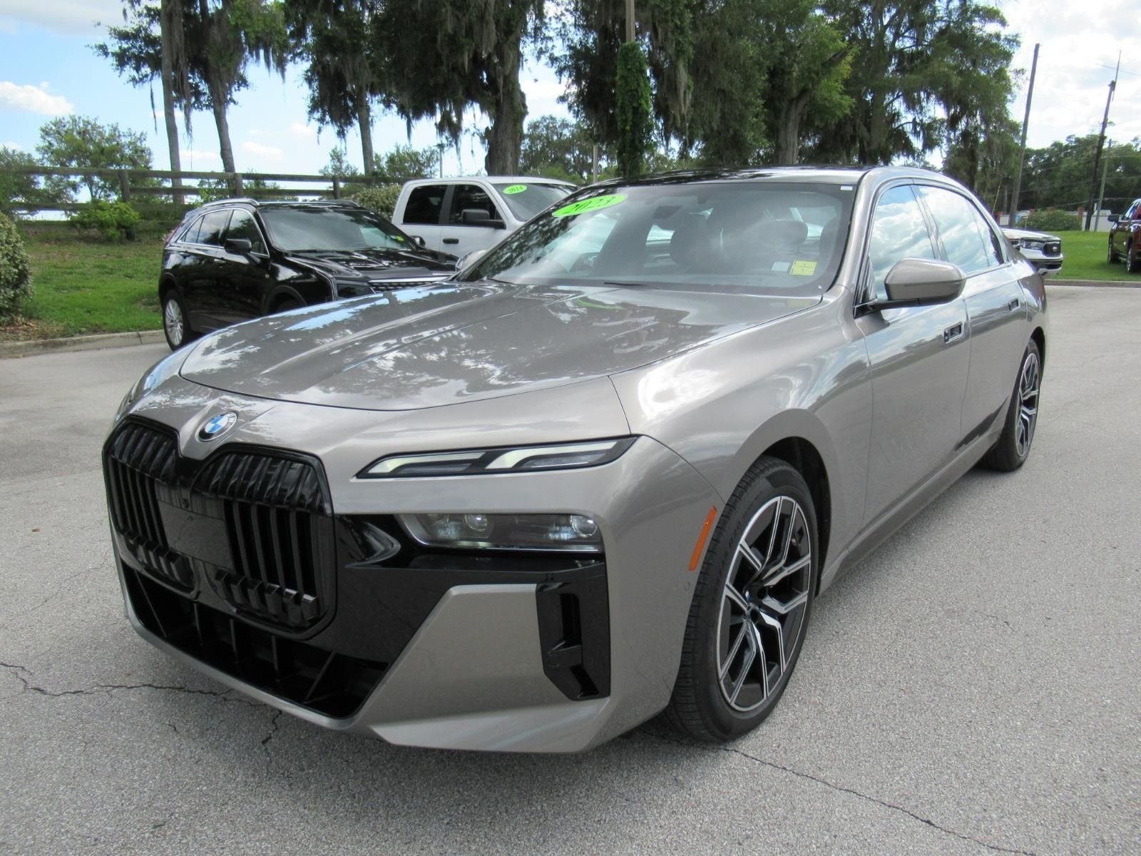 2023 BMW 7 Series 740i - Photo 3
