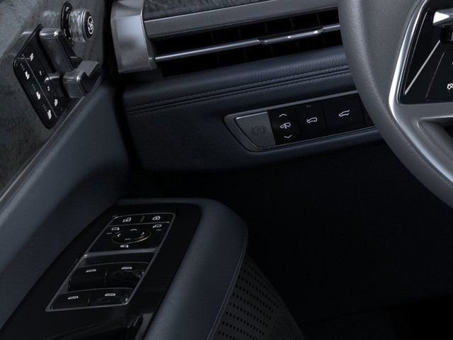 2025 Cadillac Escalade IQ Luxury 2 - Photo 22