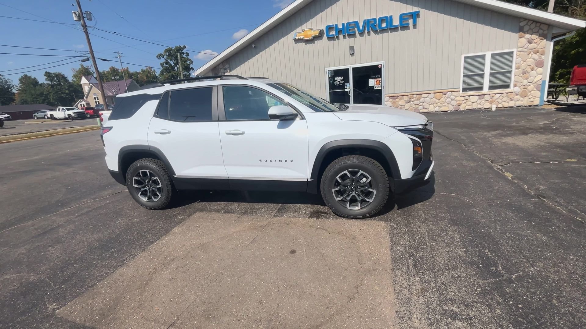 New 2026 Polar White Tricoat Chevrolet ACTIV image 26