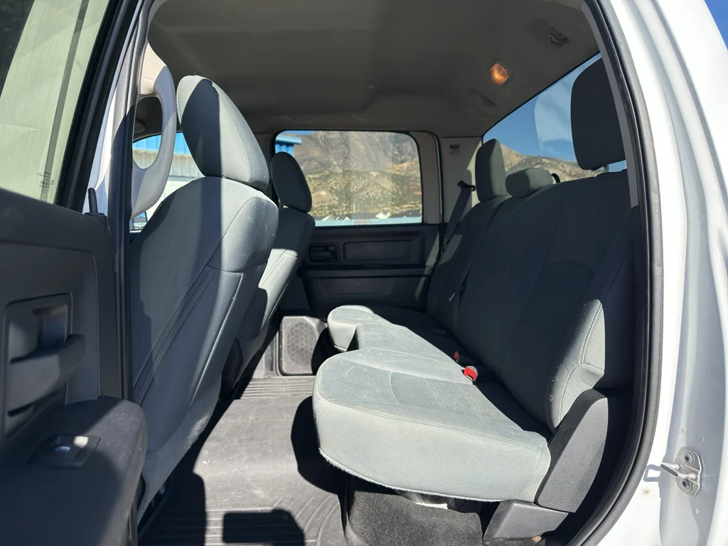 Used 2015 Bright White Clearcoat Ram Tradesman image 13
