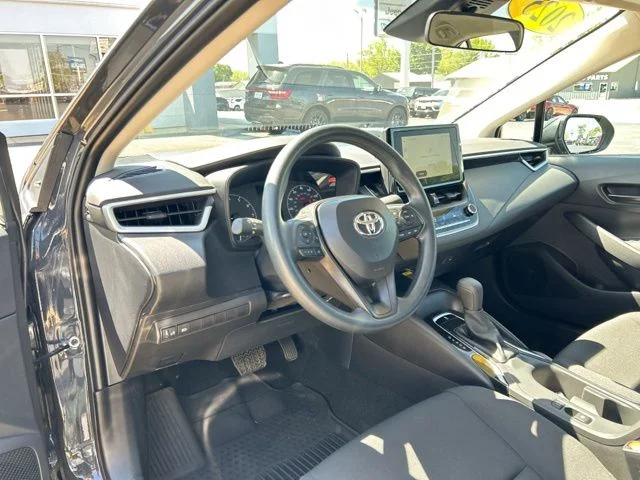 Used 2025  Toyota LE image 24