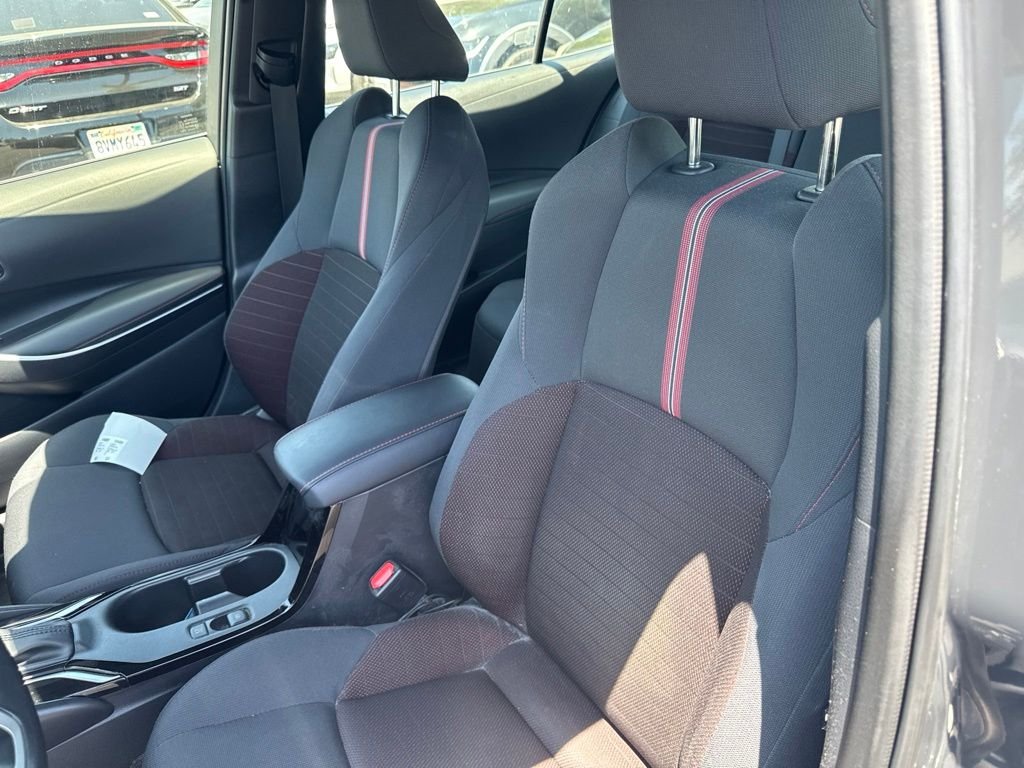 Used 2024  Toyota SE image 6