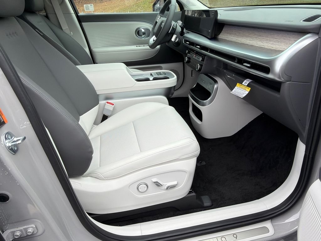 New 2026 Gray Hyundai SEL image 13