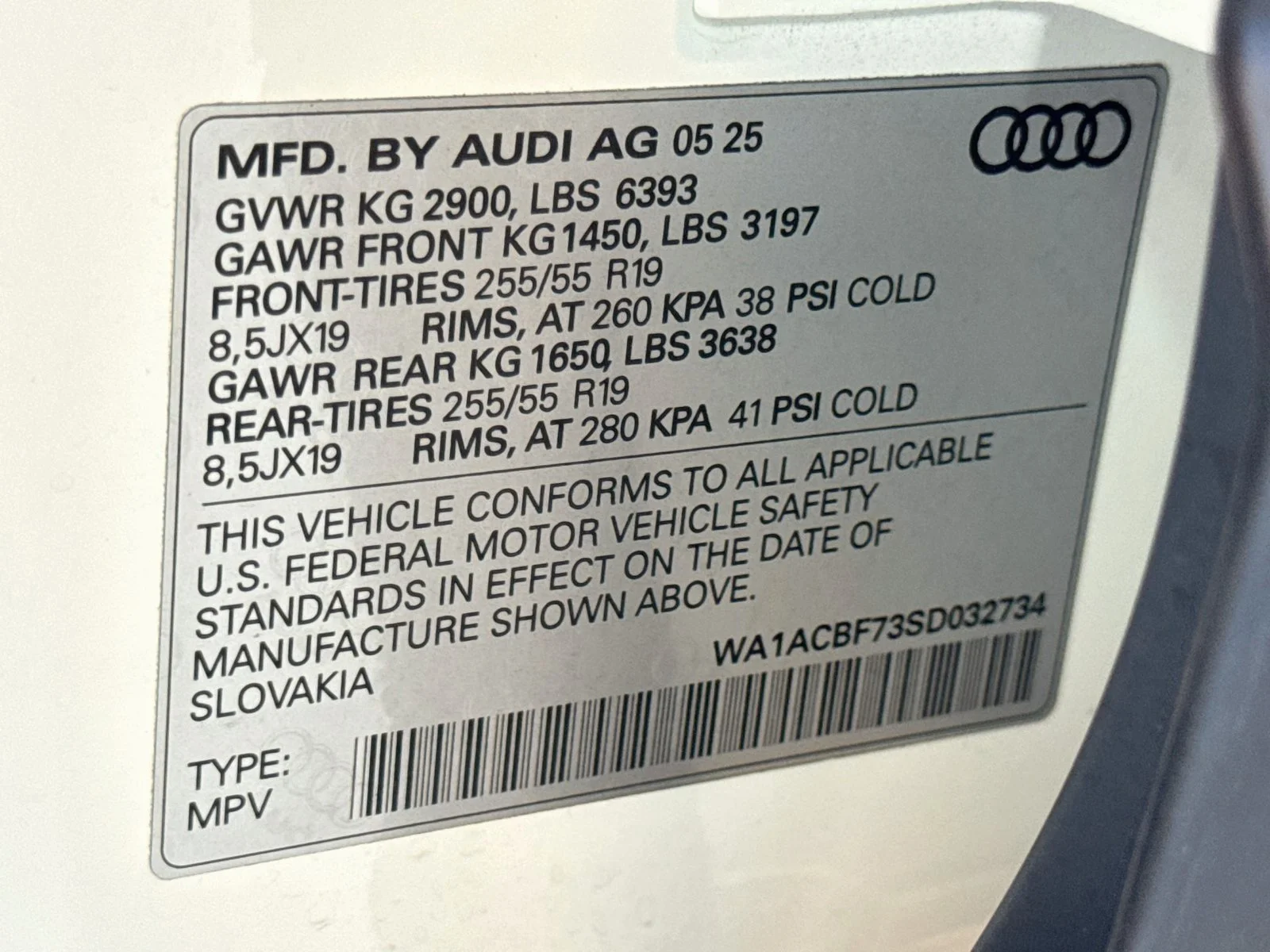 Used 2025 Carrara White Audi Premium image 30