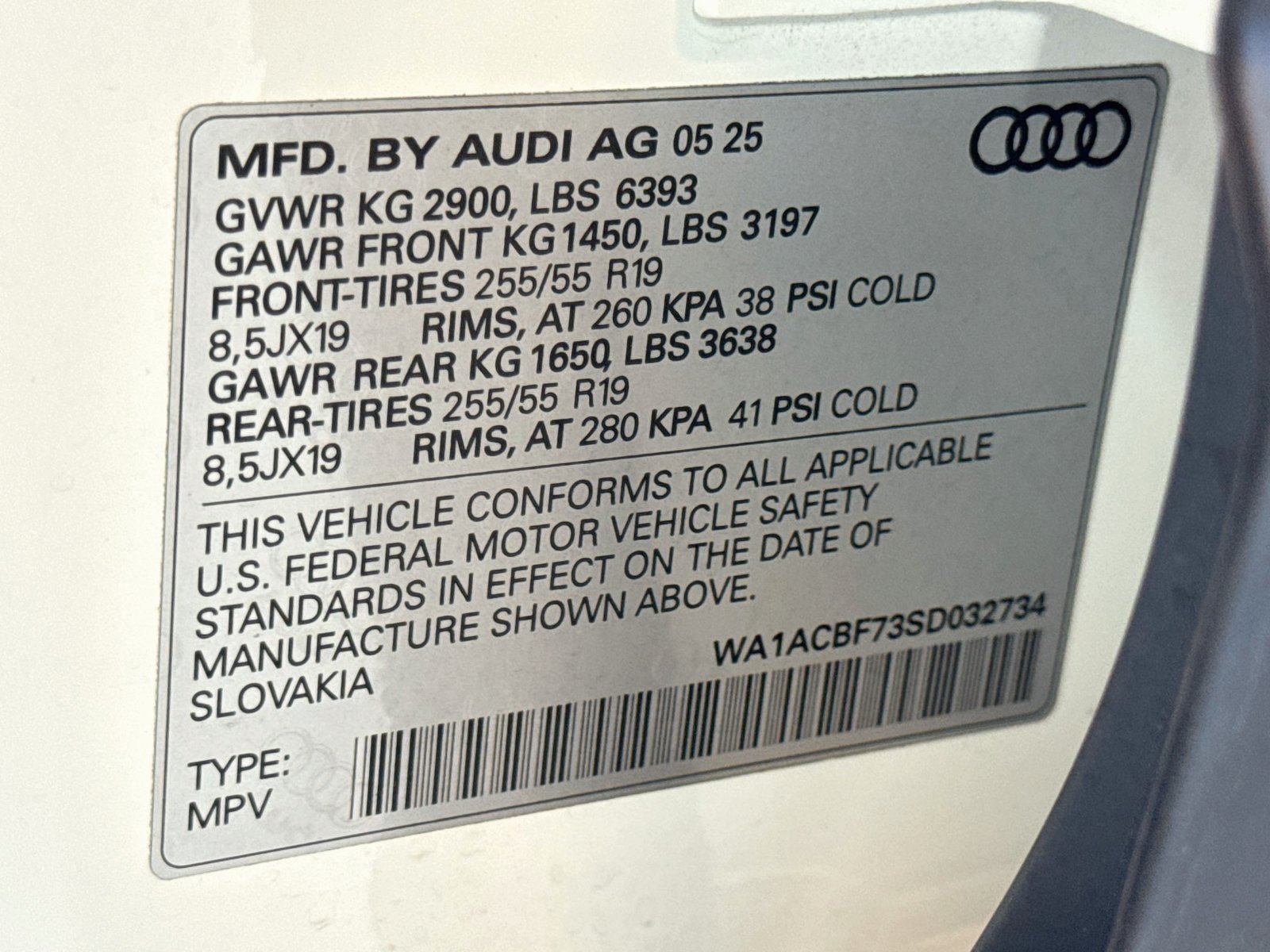 Used 2025 Carrara White Audi Premium image 30