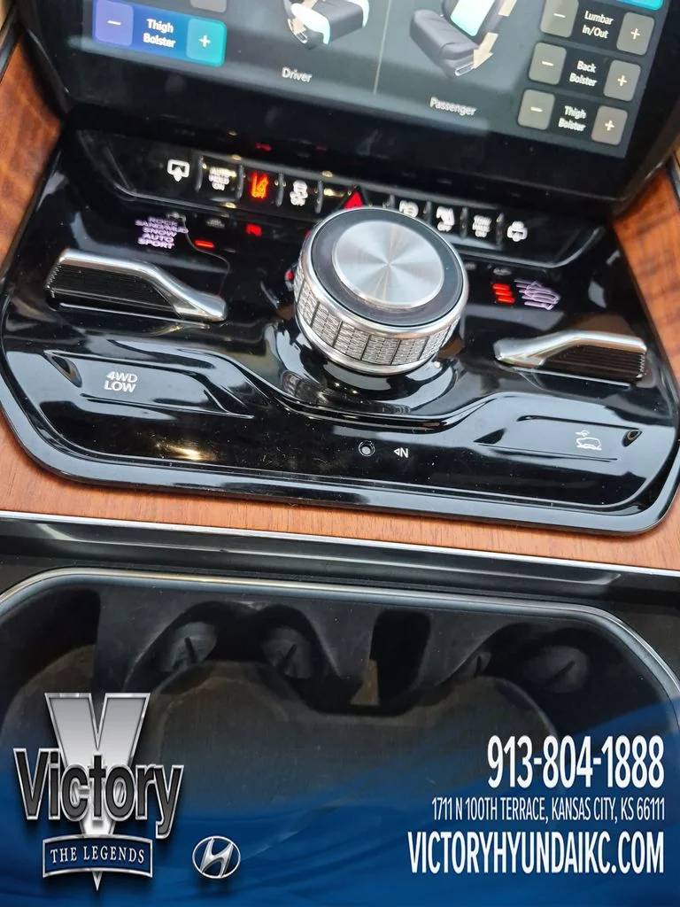 Used 2022 Silver Jeep Series III image 25