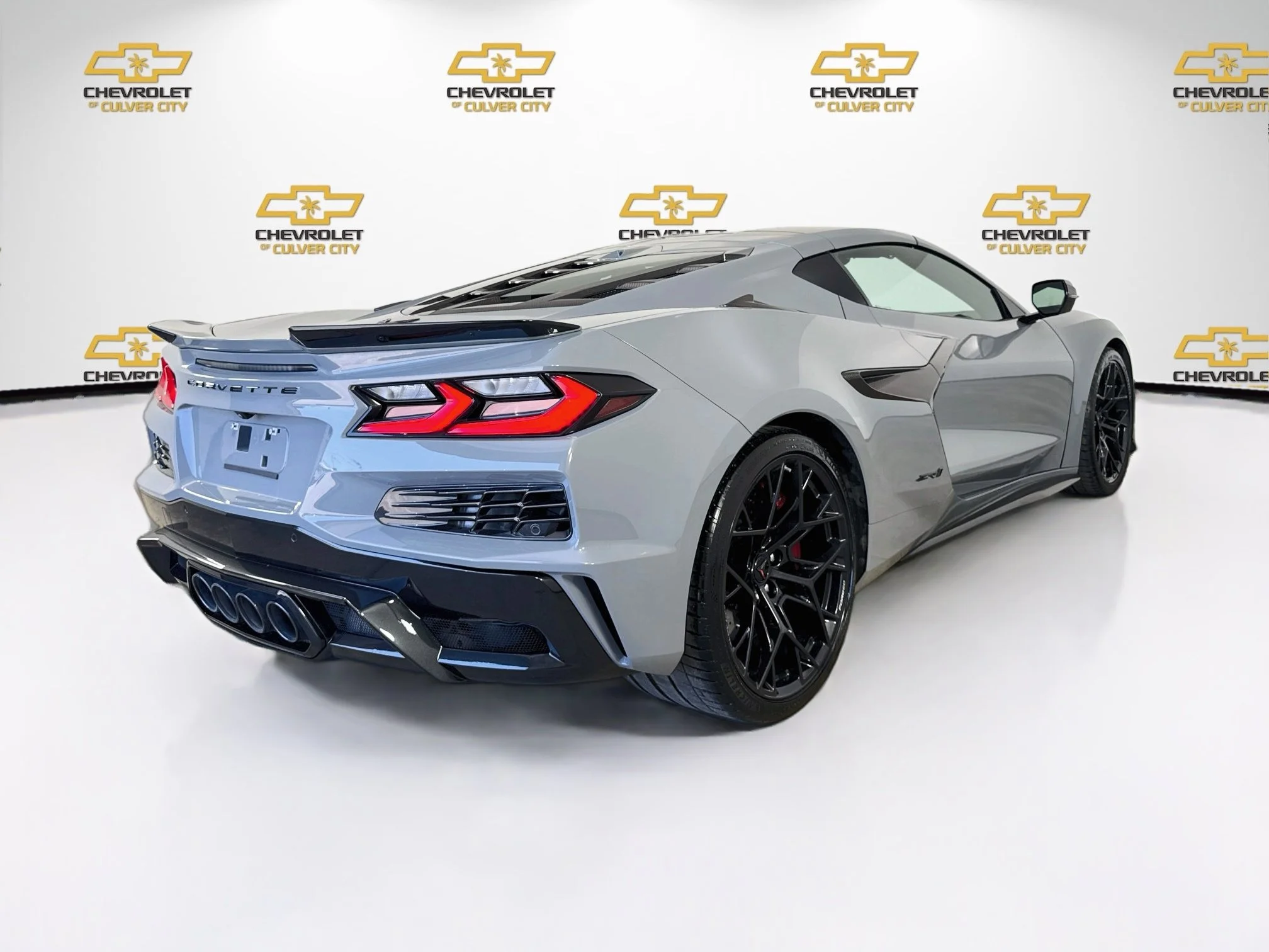 Used 2025 Sea Wolf Gray Tricoat Chevrolet 1LZ image 8