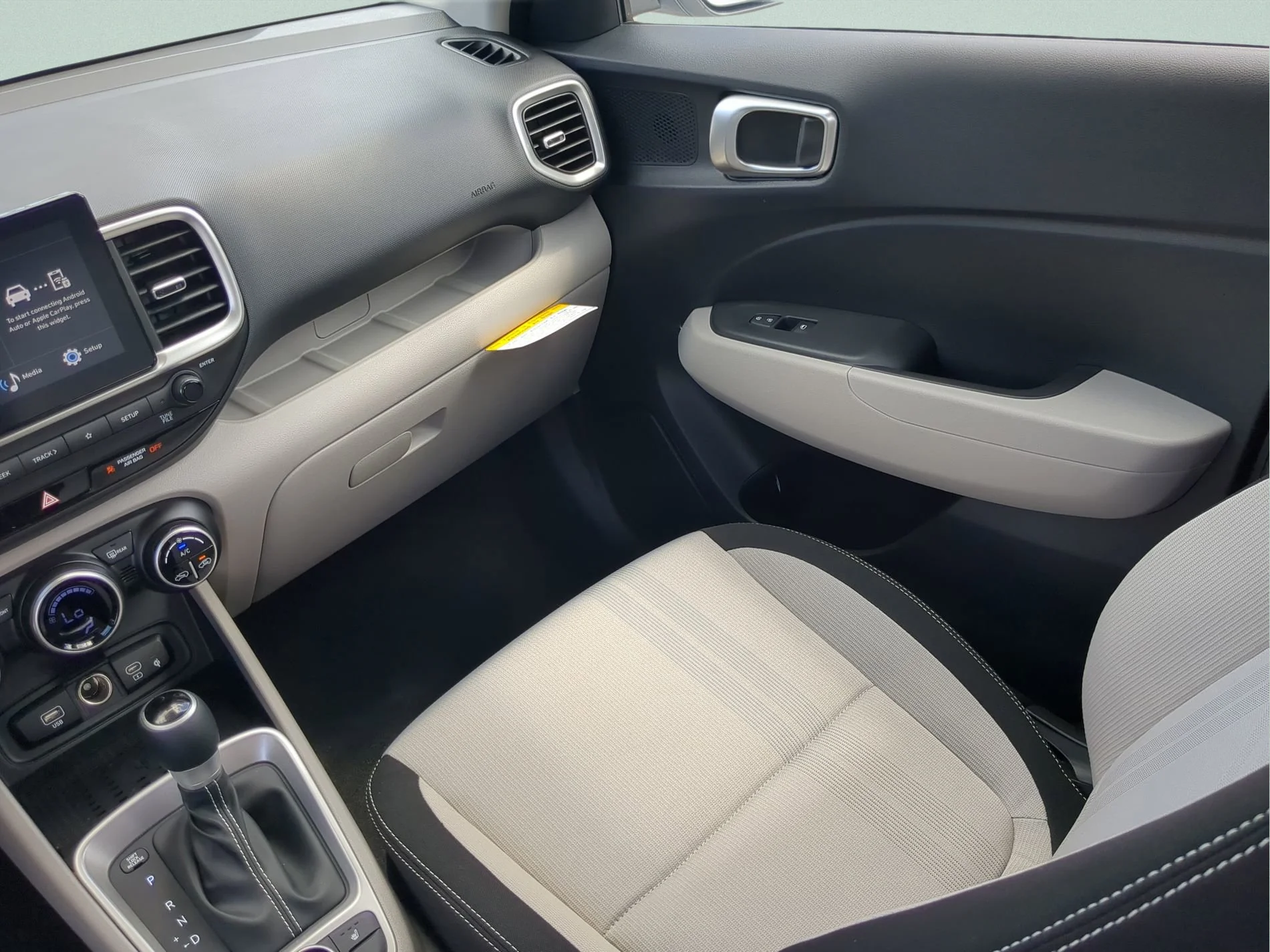 Used 2026 Lunar White Hyundai SEL image 16