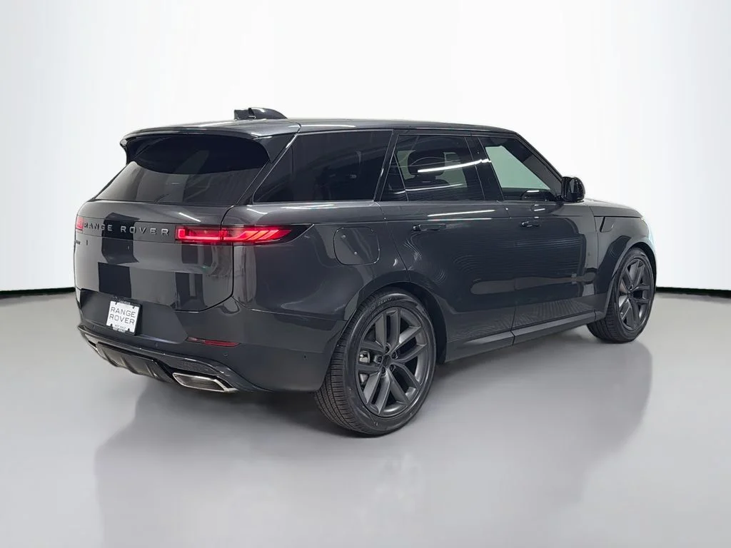 New 2026 Carpathian Gray Premium Metallic Land Rover SE image 9