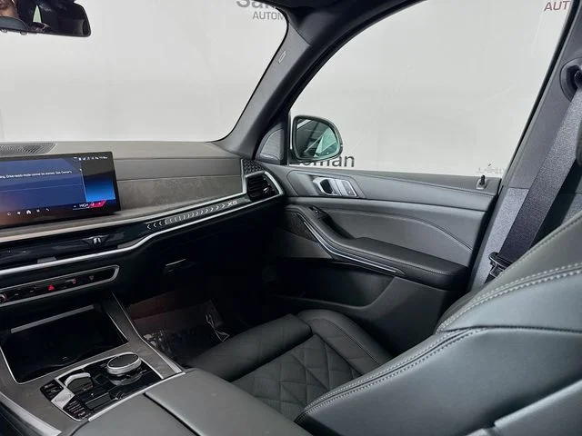Used 2026 Black BMW xDrive40i image 24