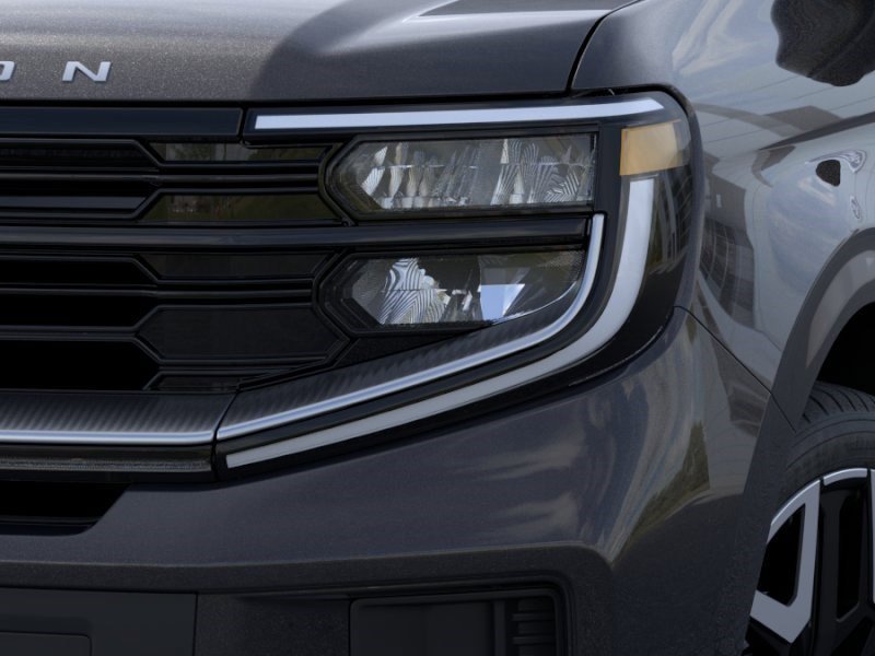 New 2026 Agate Black Metallic Ford Platinum image 24