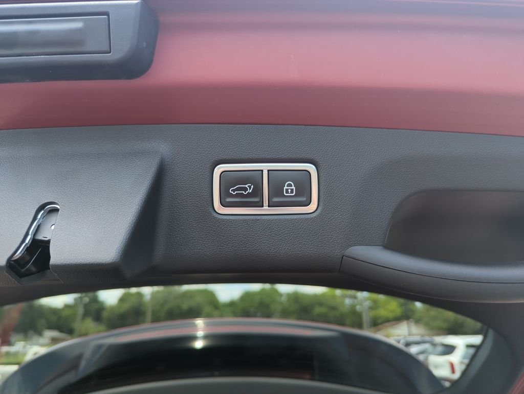 Used 2021 Red Kia SX-Prestige image 33
