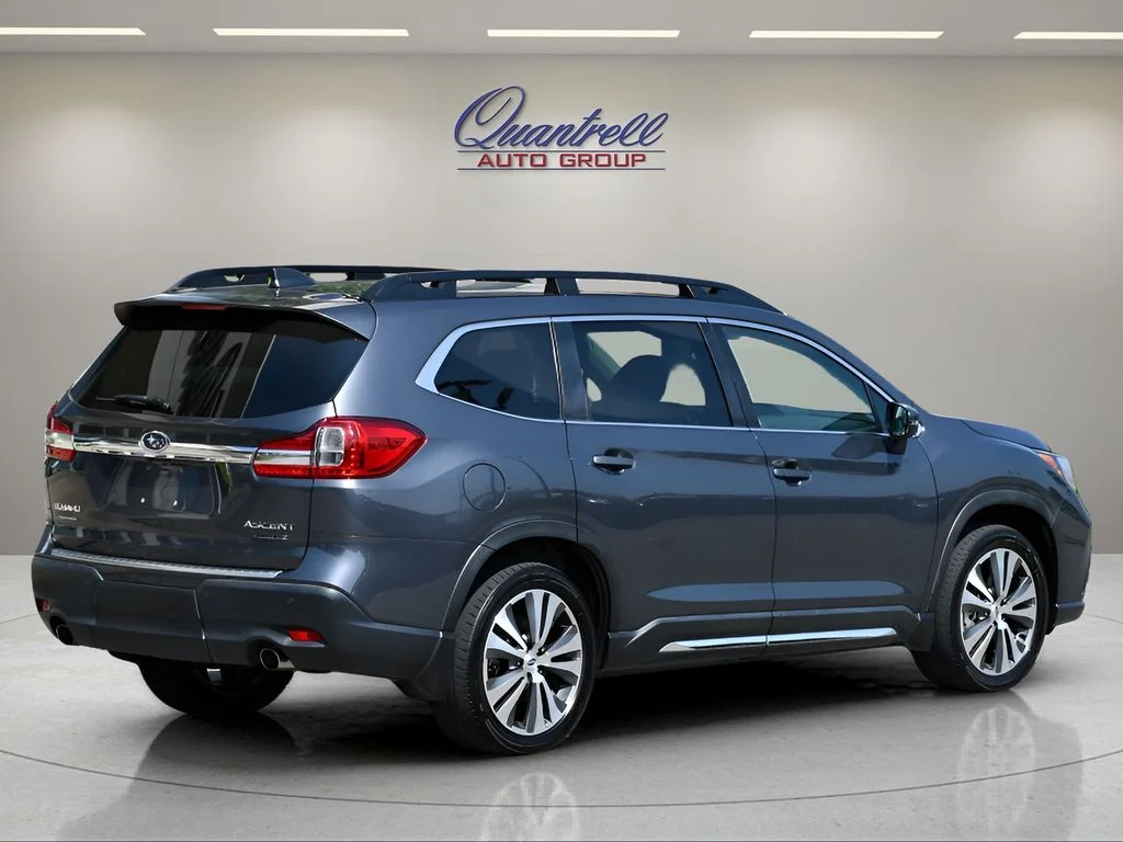 Used 2020 Magnetite Gray Metallic Subaru Limited image 4