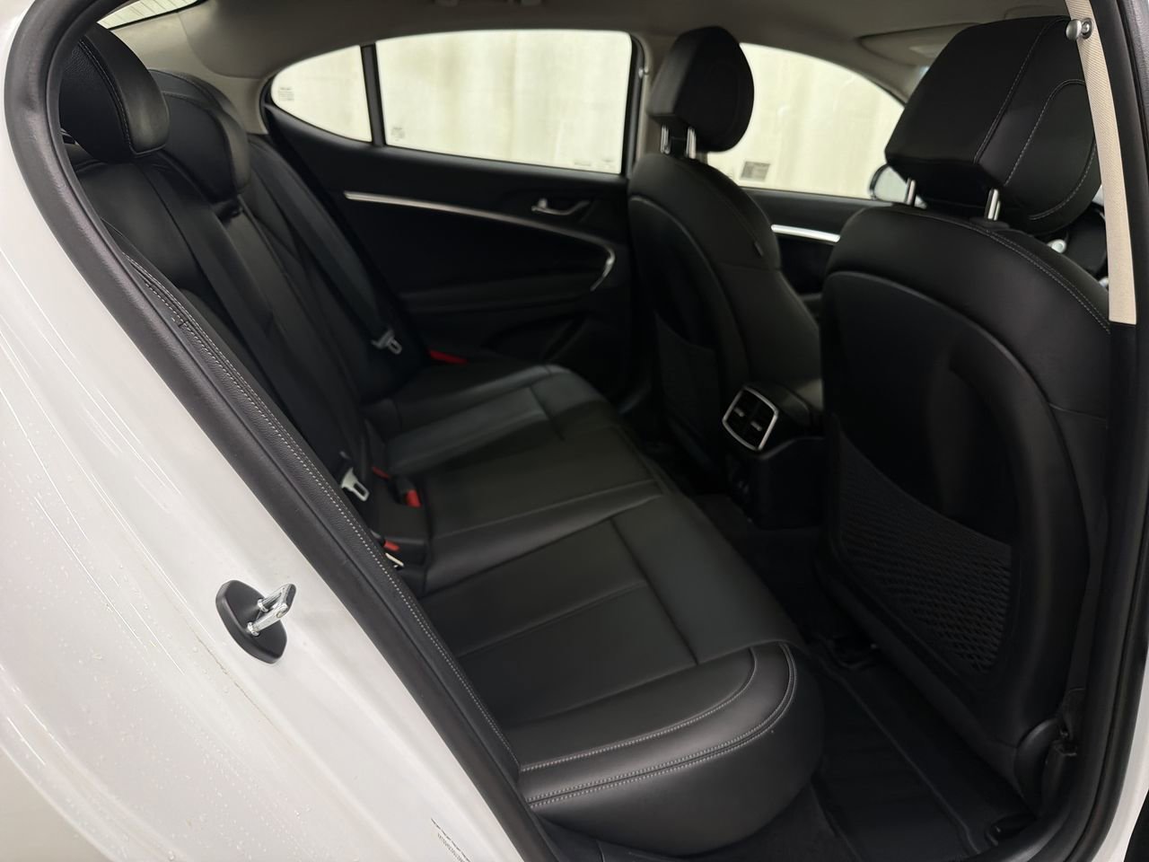2025 GENESIS G70 Standard - Photo 19