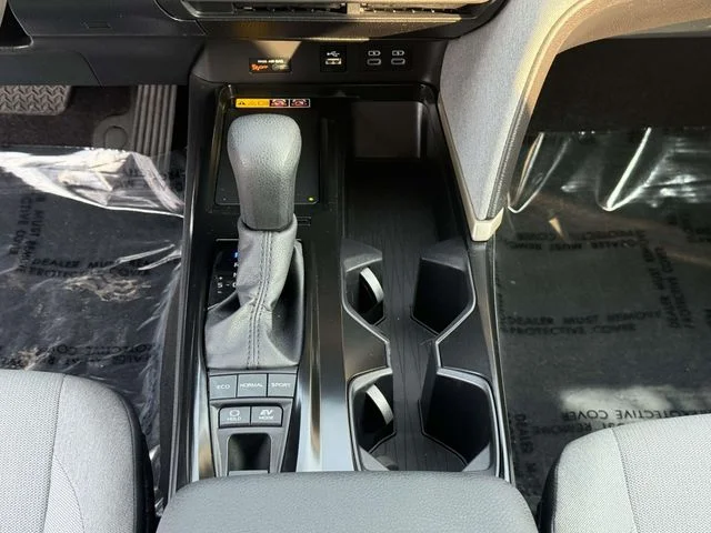 Used 2025  Toyota LE image 22