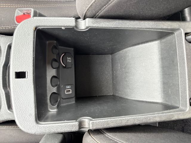 Used 2017 Billet Silver Metallic Clearcoat Jeep Sport image 26