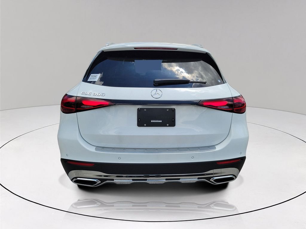 New 2026 White Mercedes-Benz GLC 300 image 5