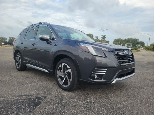 2023 Subaru Forester Touring's photo