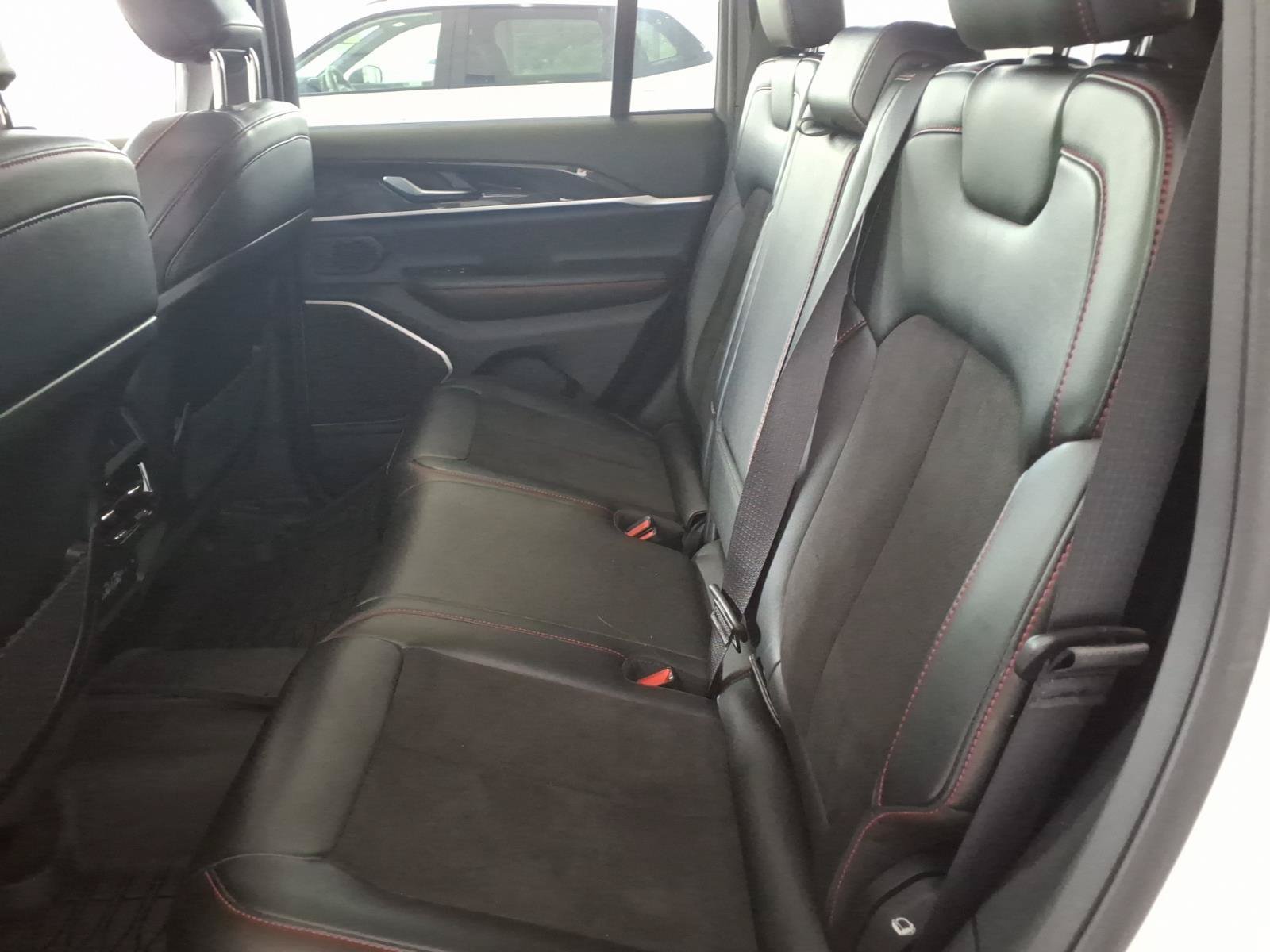 2022 Jeep Grand Cherokee Trailhawk - Photo 14