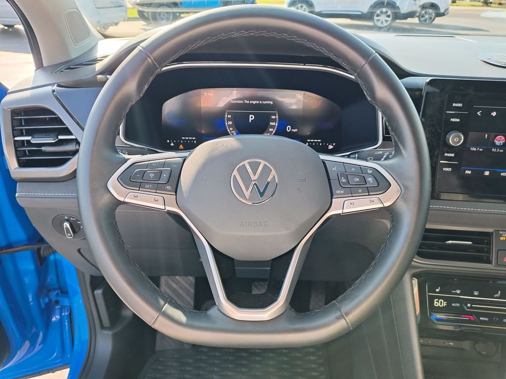 Used 2025 Blue Volkswagen 1.5T SE Black image 17