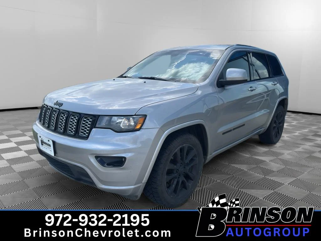Used 2017 Silver Jeep Altitude image 1