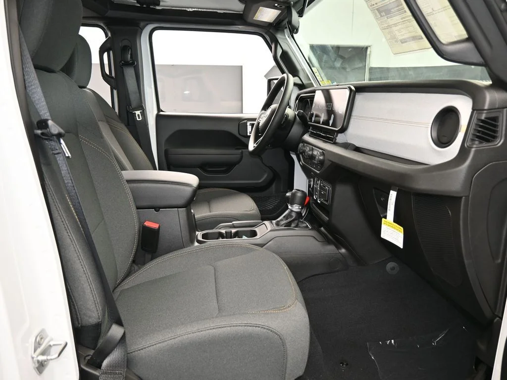 New 2026 Bright White Clear-Coat Exterior Paint Jeep Sport image 35