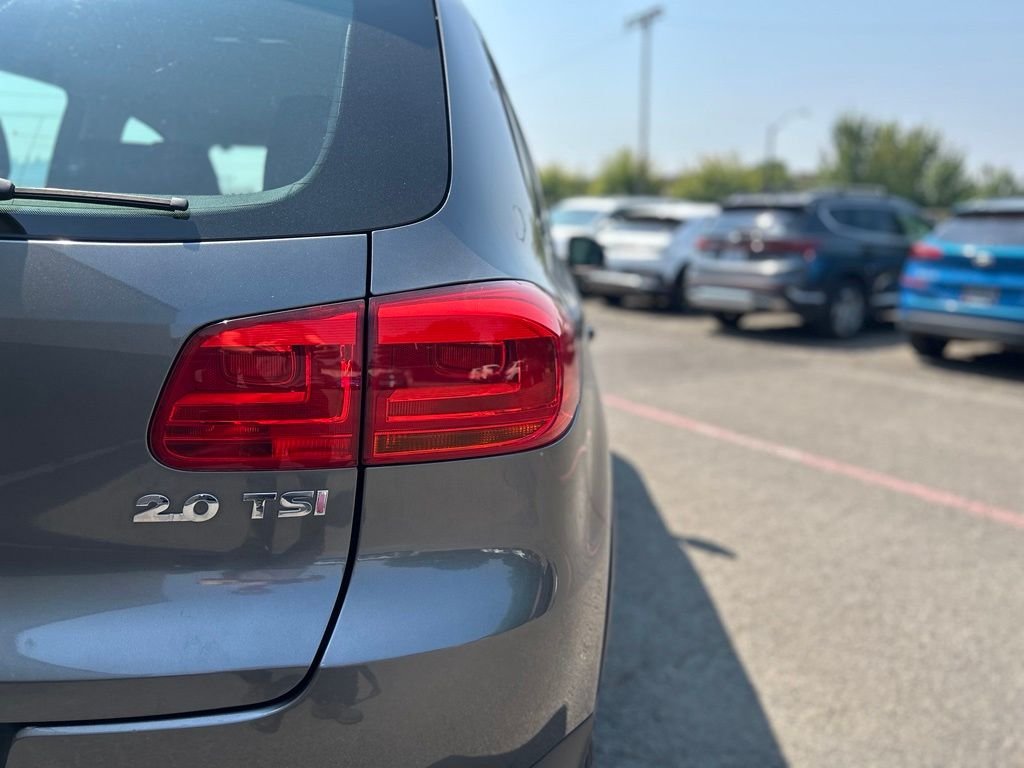 Used 2014 Night Blue Metallic Volkswagen S image 6