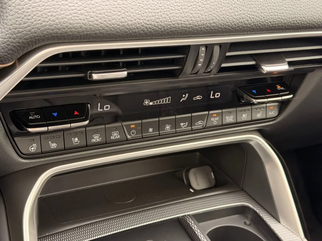 New 2026 Jet Black Mica Mazda 2.5 S Preferred AWD image 39