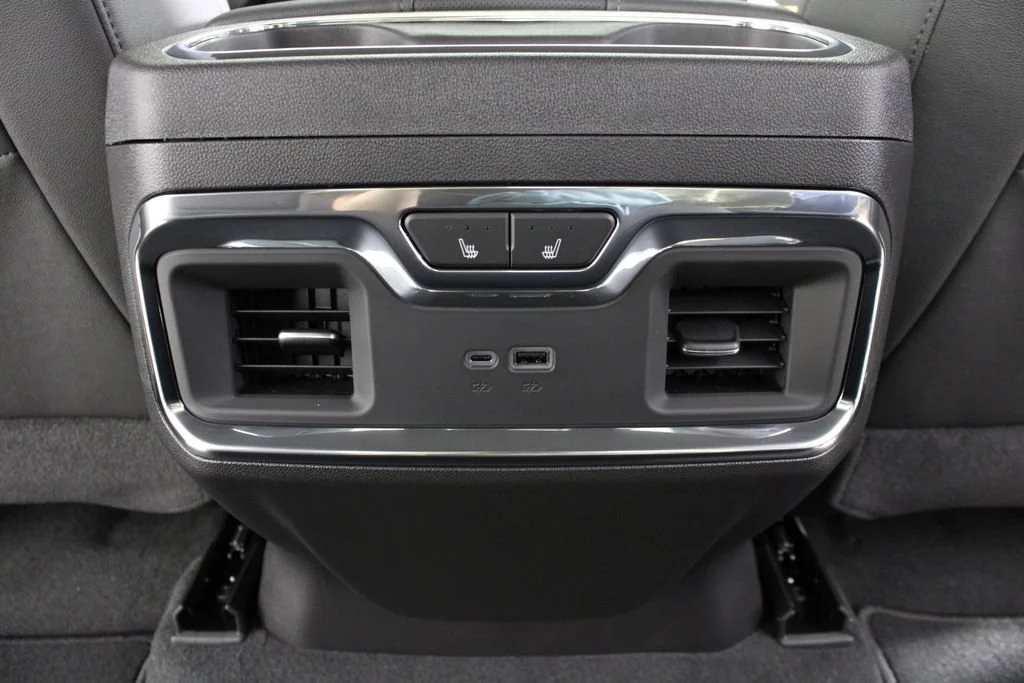 2026 GMC Sierra 1500 SLT - Photo 17