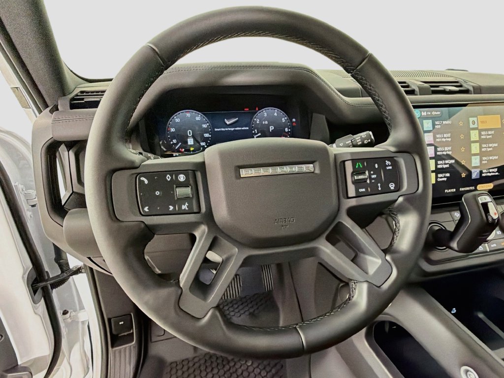 New 2026 Fuji White Land Rover X-Dynamic SE image 11