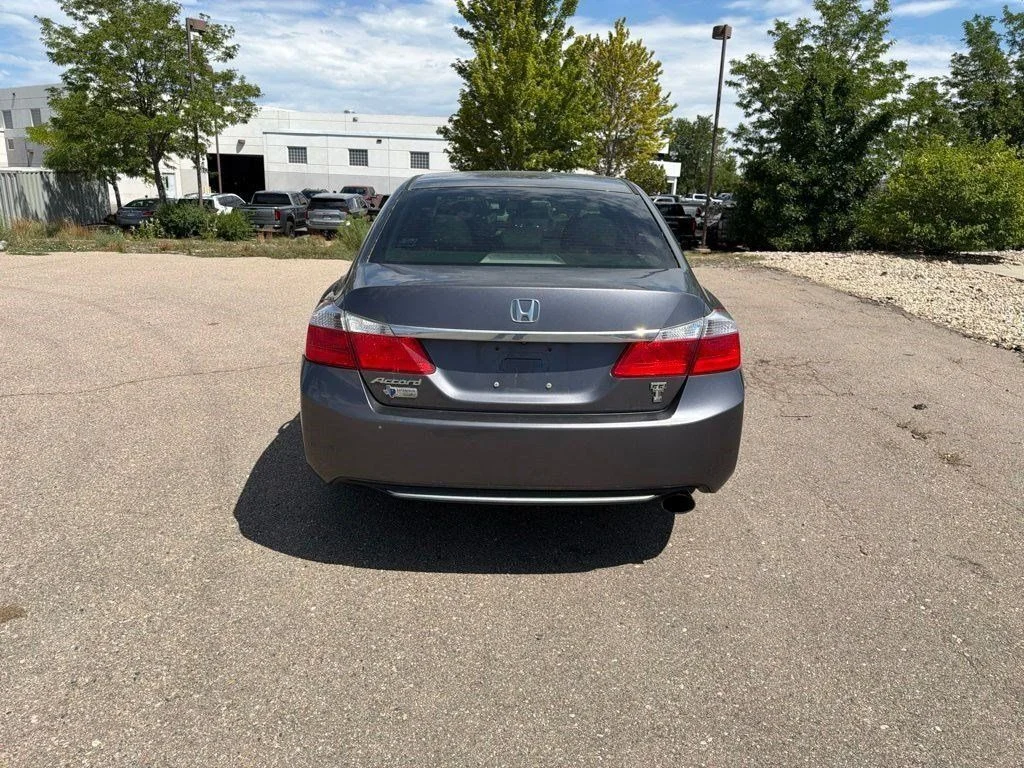 Used 2014  Honda LX image 4