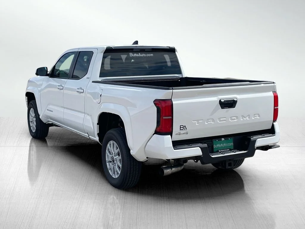 New 2026 Ice Cap Toyota SR5 image 5