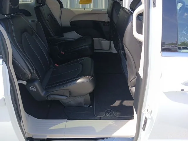 Used 2024 White Chrysler Touring L image 20