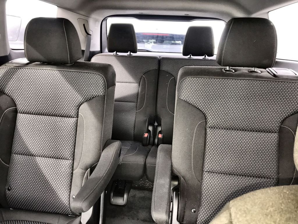 Used 2023 White GMC SLE image 21
