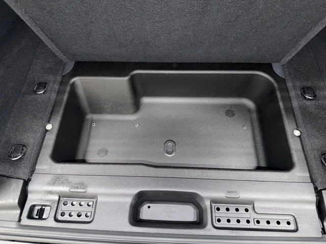 Used 2025 Granite Crystal Clearcoat Metallic Jeep Rubicon image 33