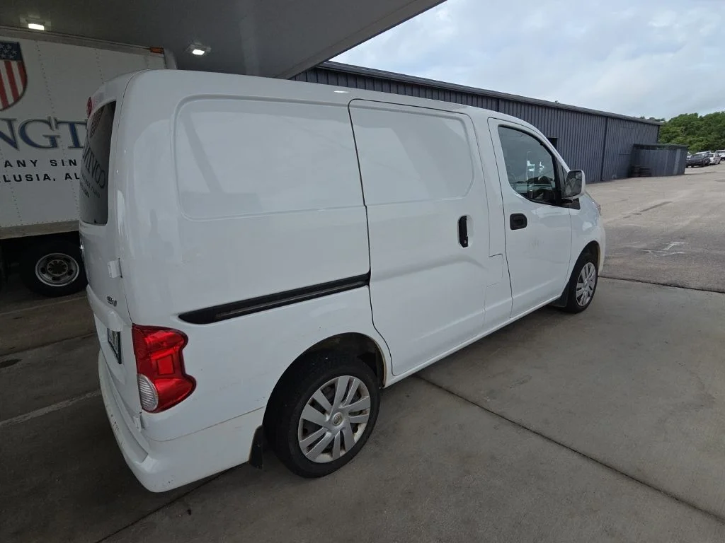 Used 2020 White Nissan SV image 5