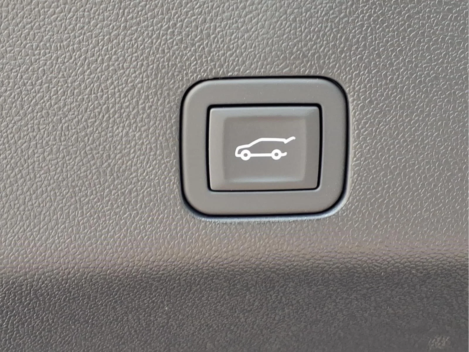 New 2027 Sterling Gray Metallic Chevrolet Premier image 16