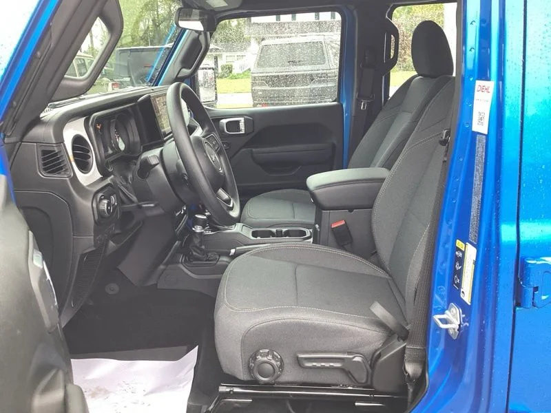 New 2026 Hydro Blue Pearl-Coat Exterior Paint Jeep Sport image 23