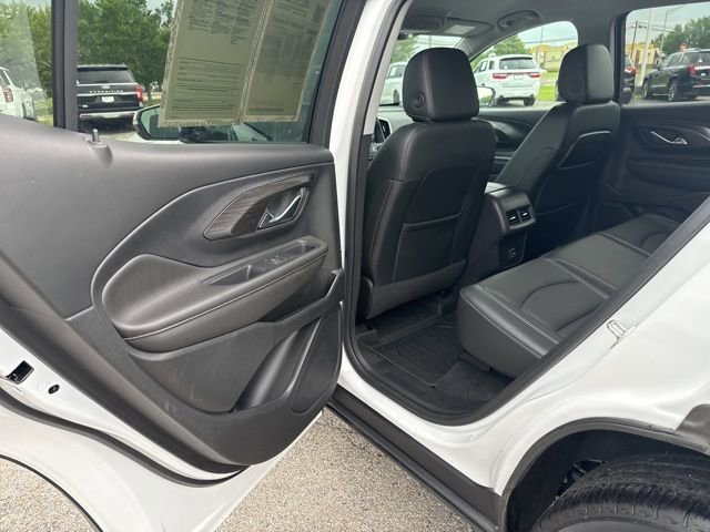 2023 GMC Terrain SLT - Photo 25
