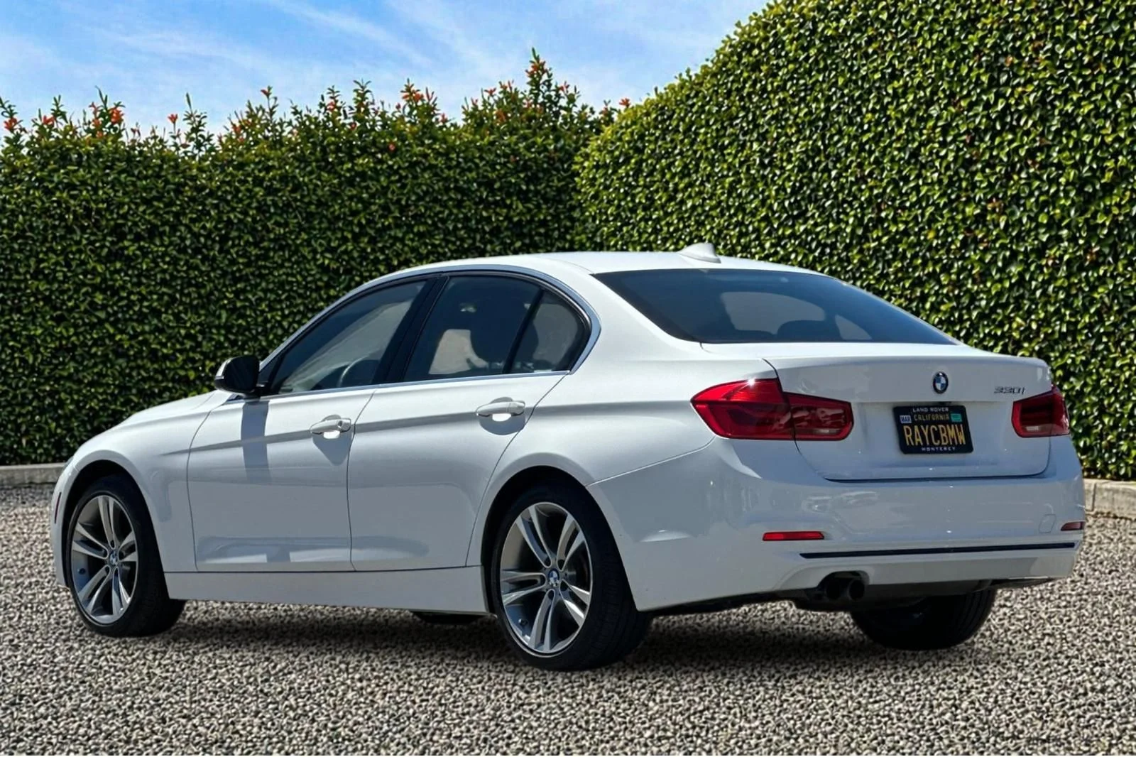Used 2018 White BMW 330i image 6
