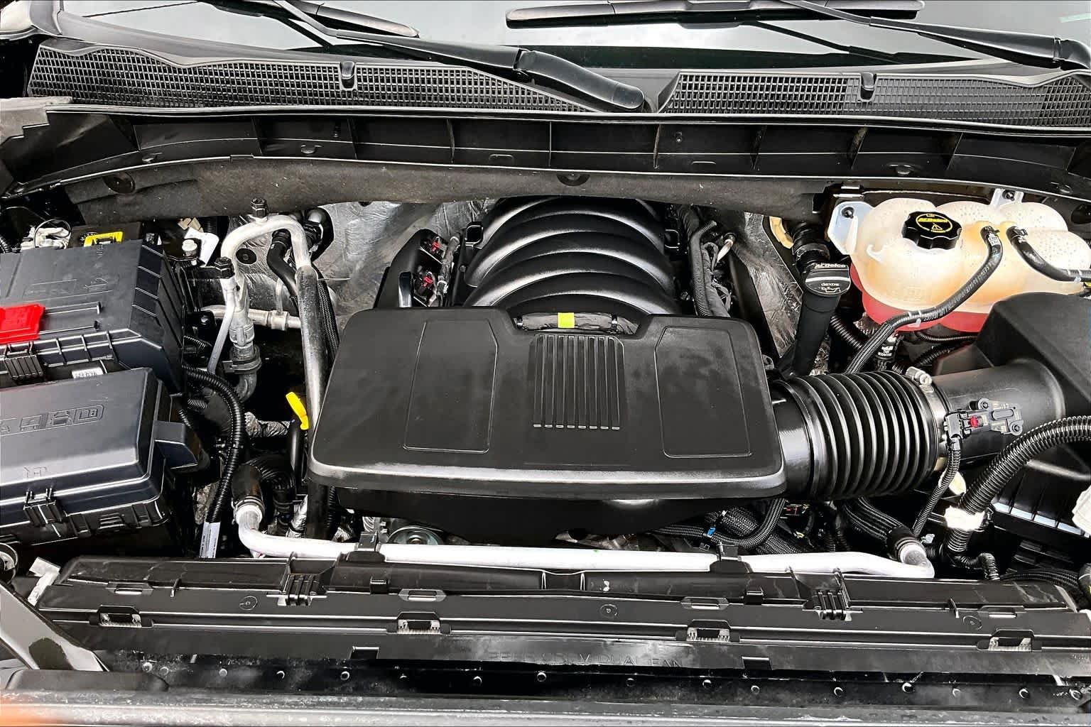 Used 2025 Onyx Black GMC Denali image 32