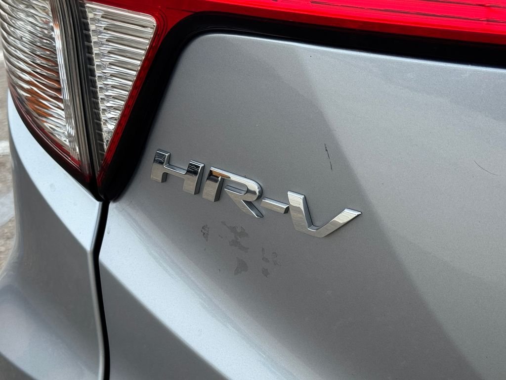 Used 2019 Silver Honda LX image 6