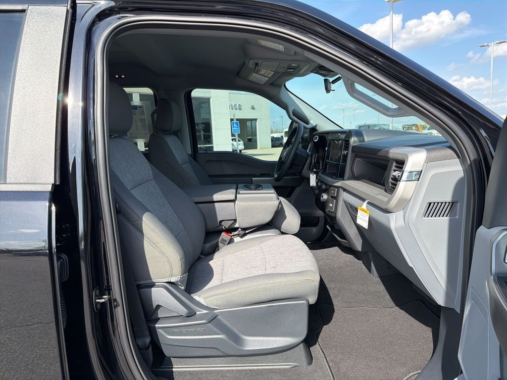 New 2026 Black Ford XL image 20