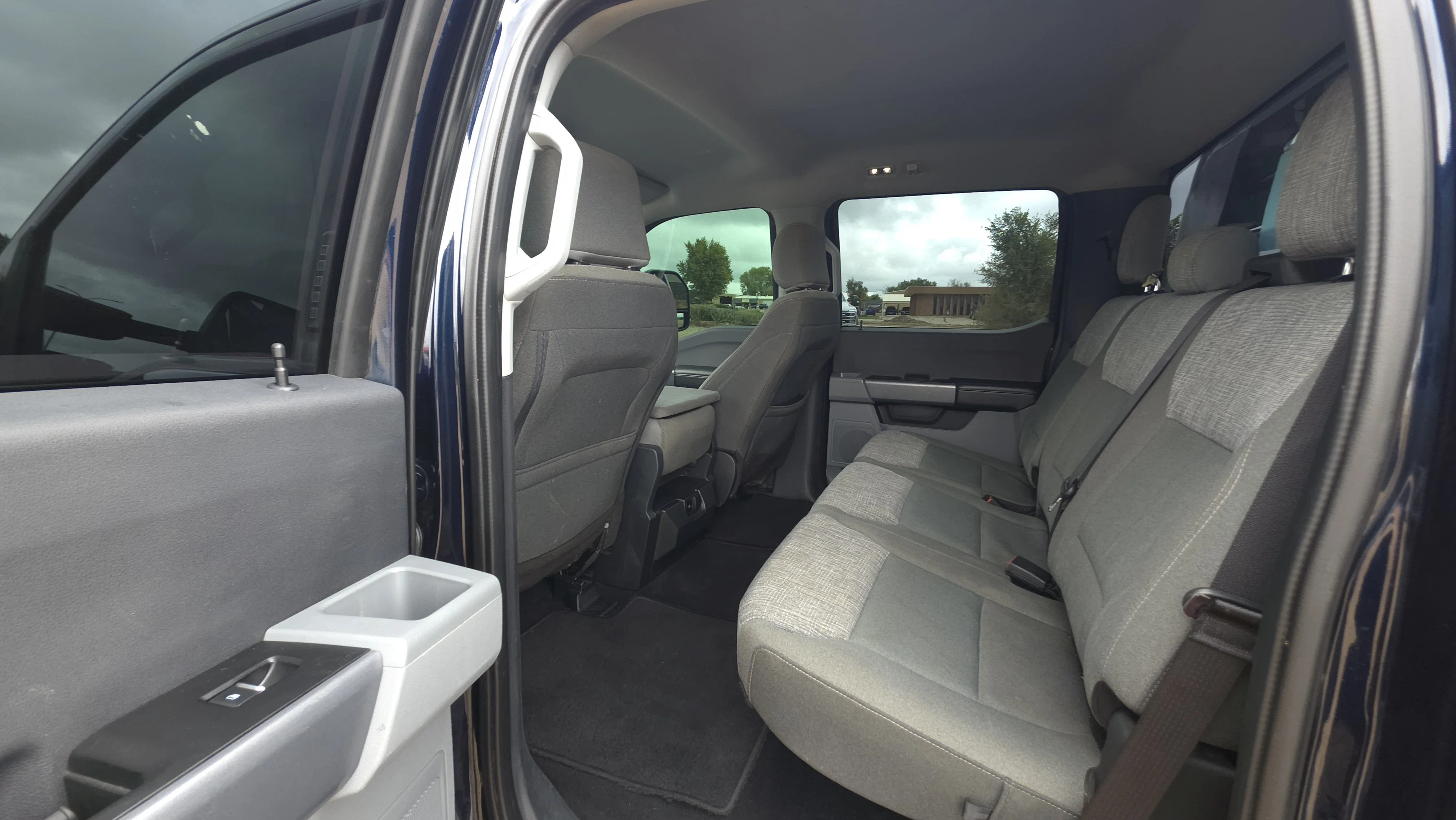 Used 2023 Blue Ford XLT image 13