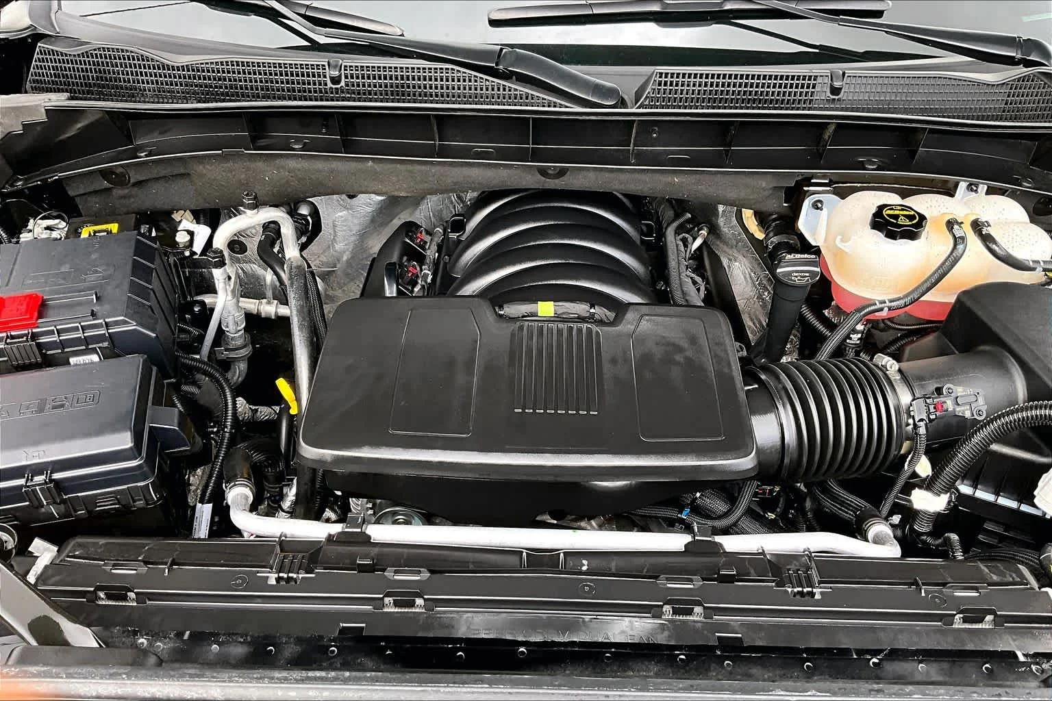 Used 2025 Onyx Black GMC Denali image 32