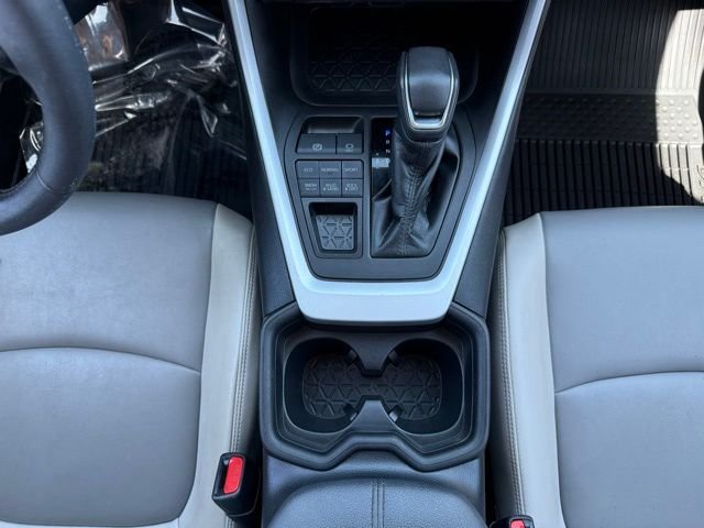 2021 Toyota RAV4 XLE Premium - Photo 28