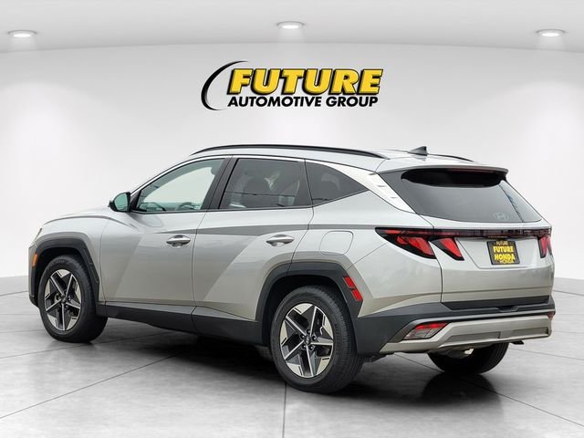 Used 2025 Silver Hyundai SEL image 7