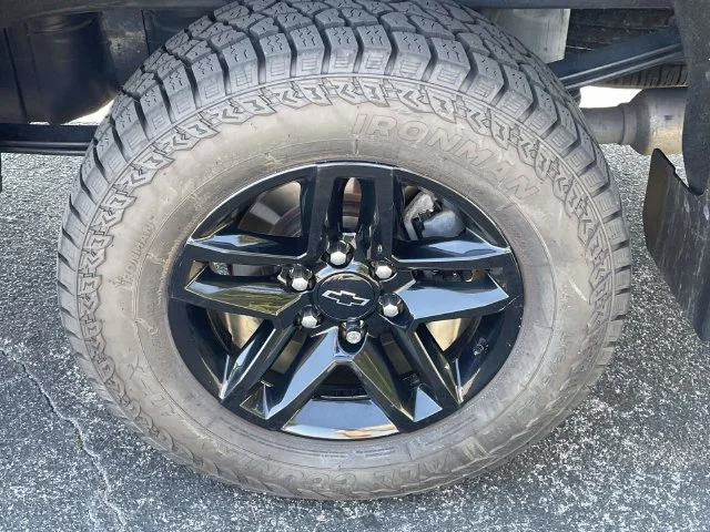 Certified Used 2021 Gray Chevrolet Custom Trail Boss image 9