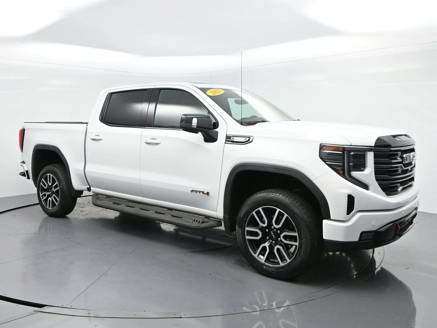 Used 2025 Summit White GMC AT4 image 7