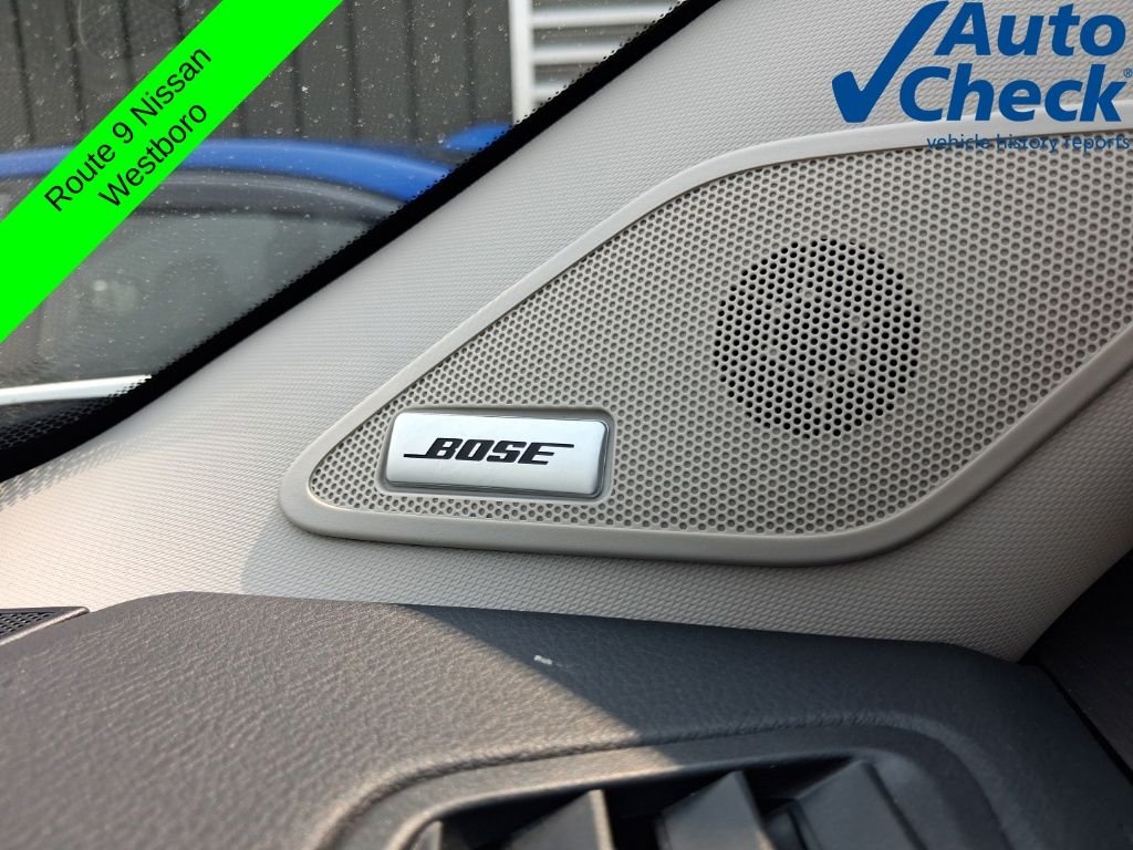 Used 2023 White Nissan Platinum image 22